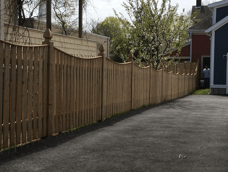 what to look for when hiring a fence company